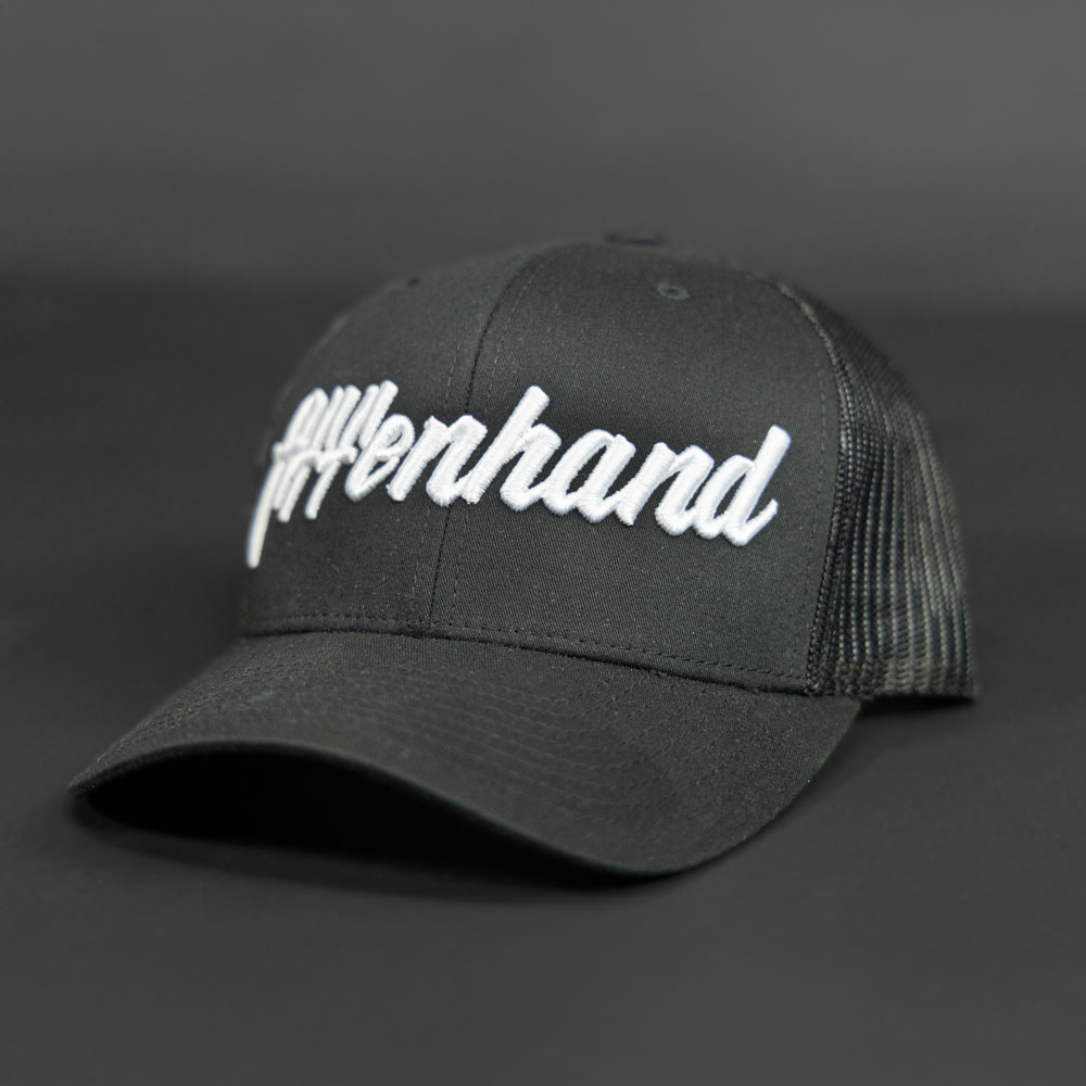 Schwarze Trucker Cap mit Affenhand Logo