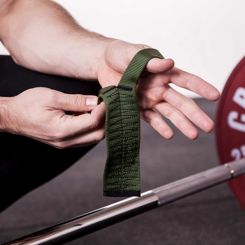 How do I use lifting straps for weightlifting