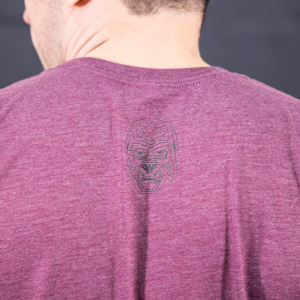 Affenkopf Design im Nacken von Shirt