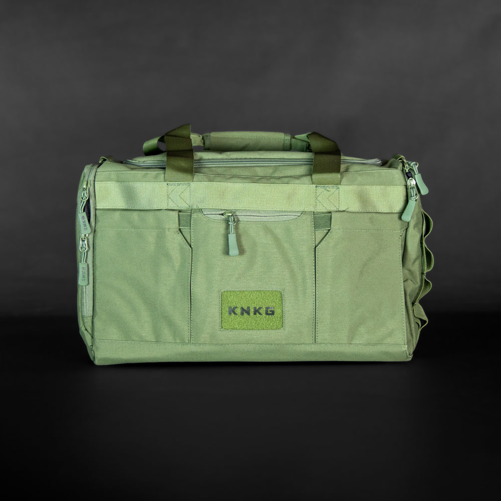 Hochwertiges Material der King Kong Core Duffle 35L Beschreibung: Aus 500D Nylon gefertigt, bietet diese Tasche Haltbarkeit und Langlebigkeit