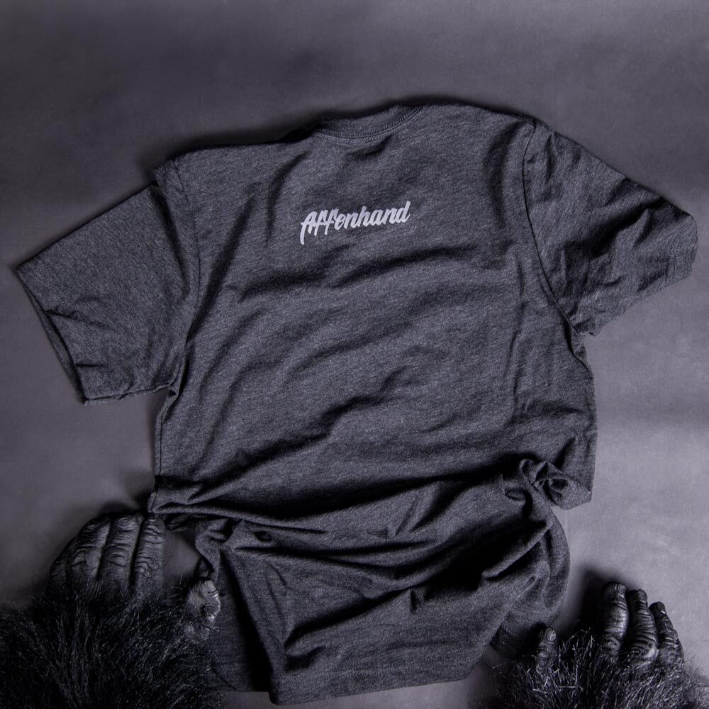 Shirt Affenhand mit Logo im Nacken