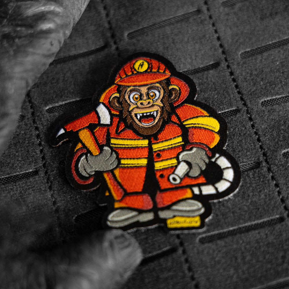 Affenhand Feuerwehr Helden Patch Detailansicht