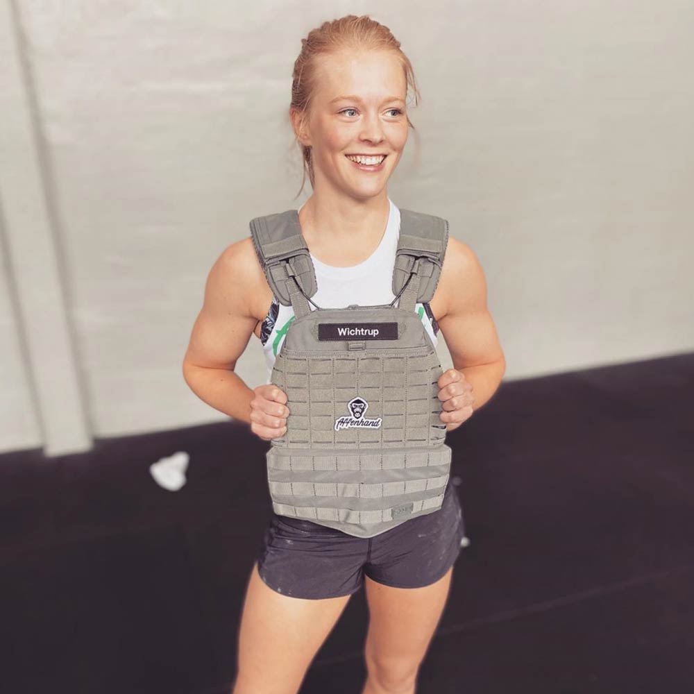 Weight vest for training for women