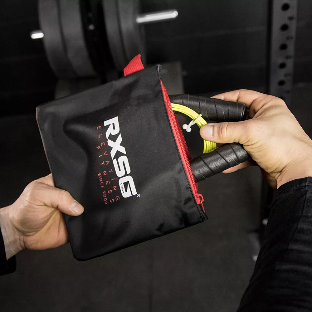 RX Smartgear Tasche für Springseile auf einem Tisch