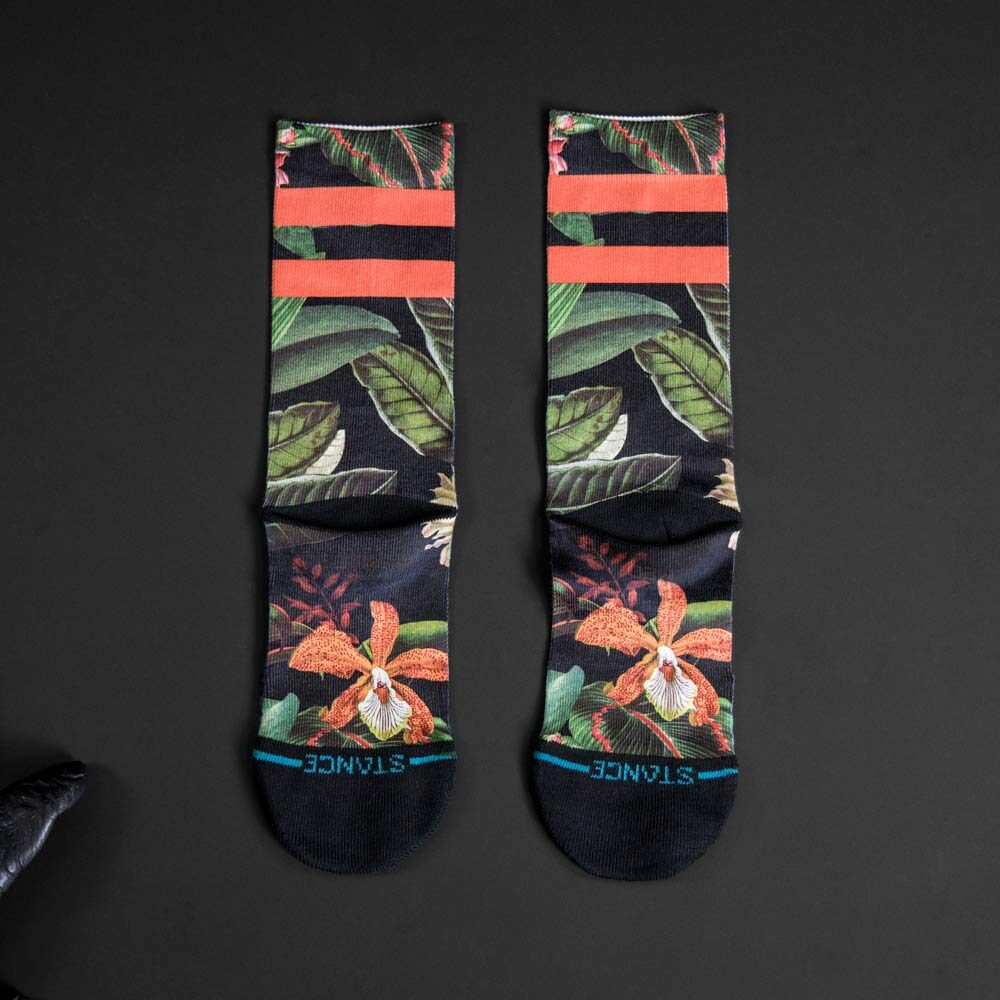 Perfekte trainingssocken mit Blumen Muster